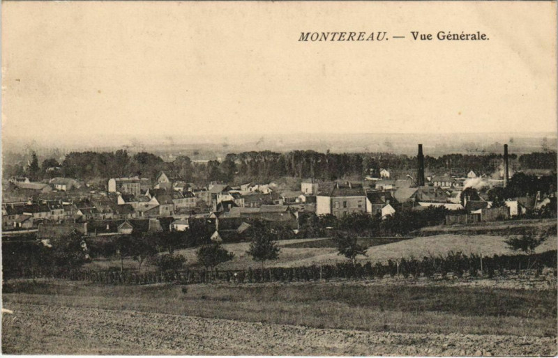 Carte postale ancienne Montereau - Vue générale