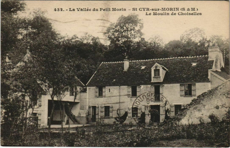 Carte postale ancienne La Vallée du Petit Morin Saint-Cyr-sur-Morin Le Moulin de Choiselles à Saint-Cyr-sur-Morin