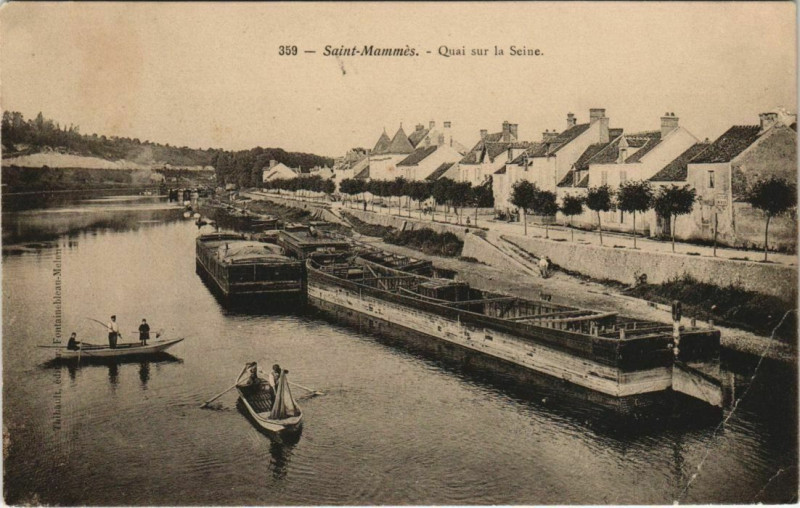 Carte postale ancienne Saint-Mammes - Quai sur la Seine à Saint-Mammès