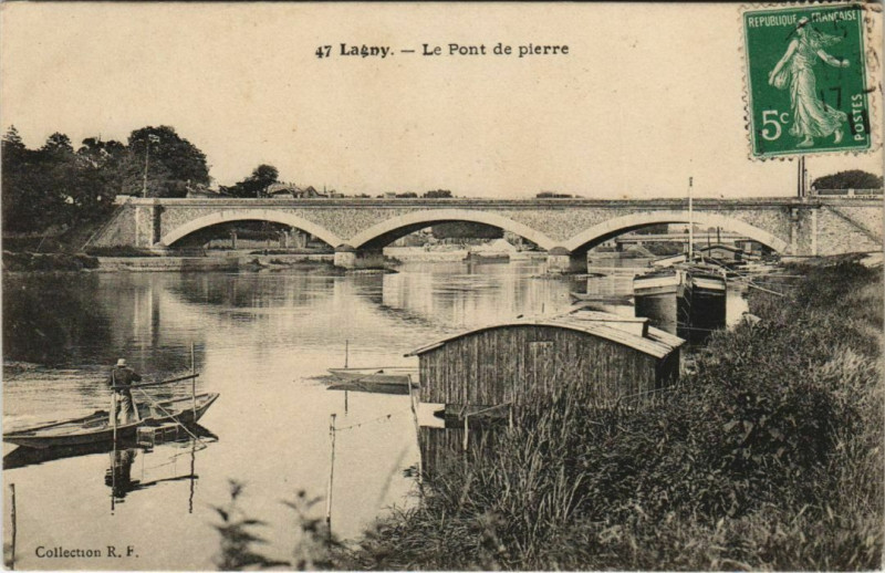 Carte postale ancienne Lagny - Le Pont de pierre