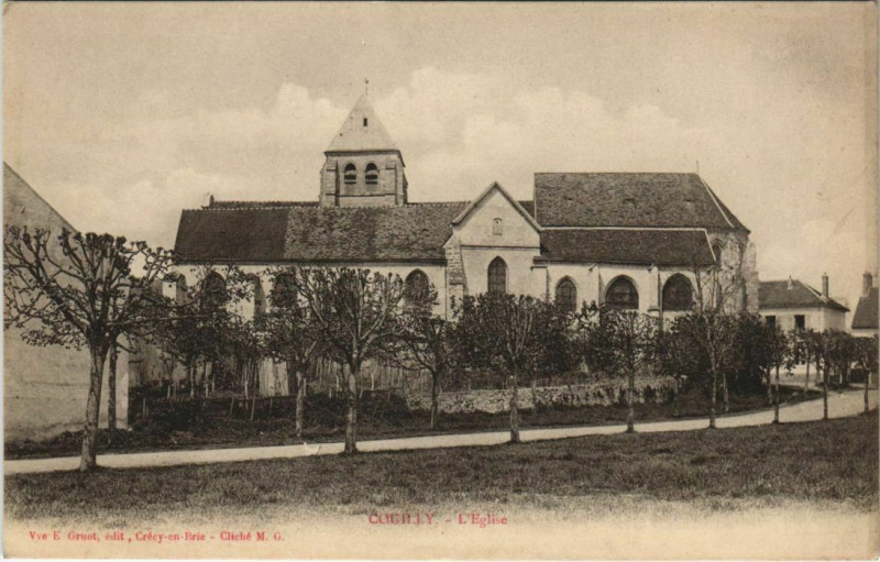 Carte postale ancienne Couilly - L'Eglise