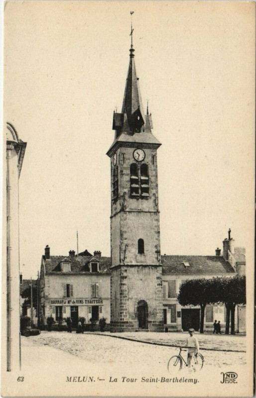 Carte postale ancienne Melun - La Tour Saint-Barthelemy à Melun