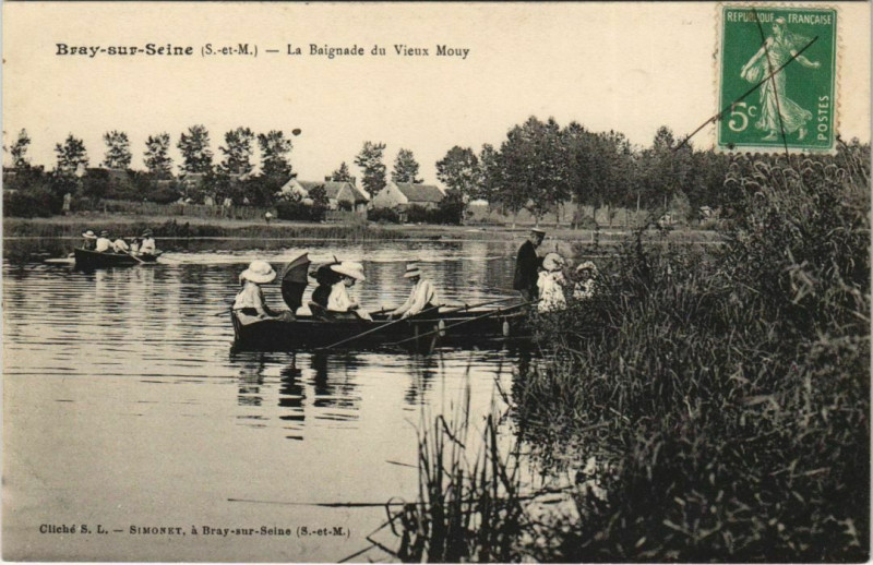 Carte postale ancienne Bray-sur-Seine - La Baignade de Vieux Mouy à Bray-sur-Seine