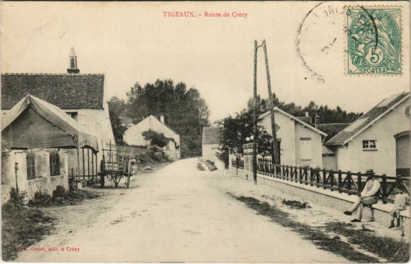 Carte postale ancienne Tigeaux - Route de Crecy à Tigeaux