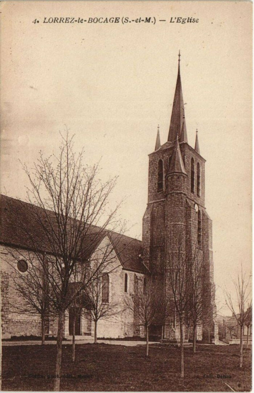 Carte postale ancienne Lorrez-le-Bocage - L'Eglise