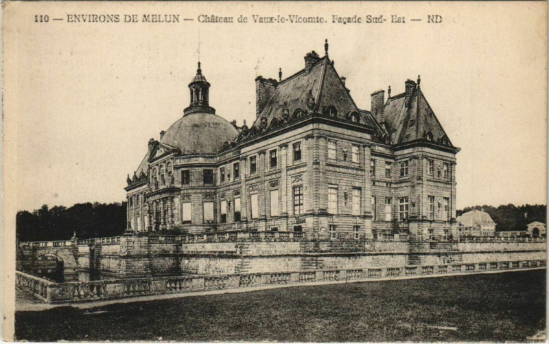 Carte postale ancienne Env. de Melun - Chateau de Vaux-le-Vicomte à Melun
