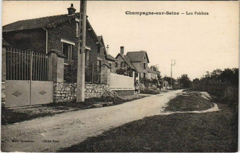 Carte postale ancienne Champagne-sur-Seine - Les Poiriers à Champagne-sur-Seine