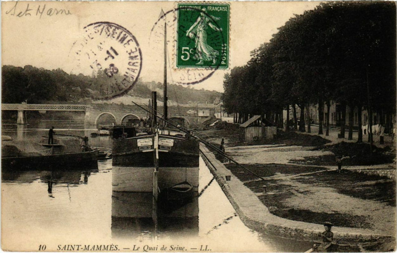 Carte postale ancienne Saint-Mammes Quai de Seine à Saint-Mammès