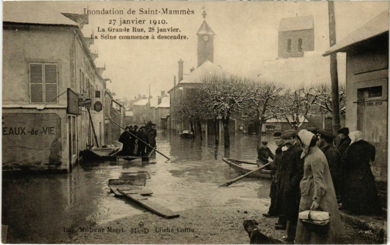 Carte postale ancienne Saint-Mammes Inondations Grande Rue à Saint-Mammès