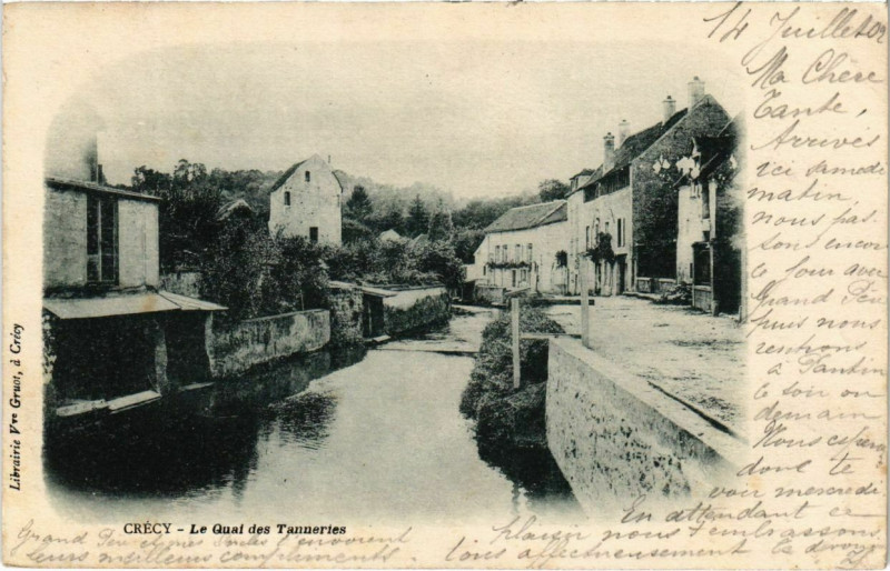 Carte postale ancienne Crecy - Le Quai des Tanneries 