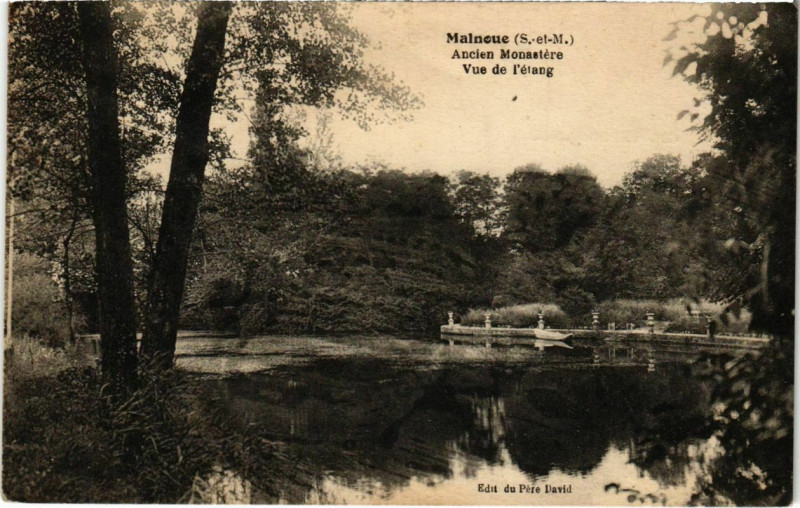 Carte postale ancienne Malnoue - Ancien Monastere - Vue de l'Etang 