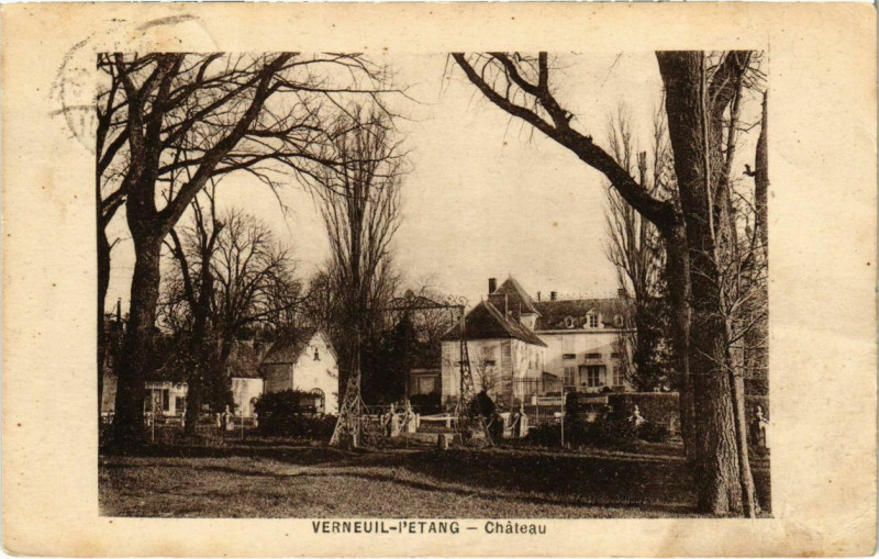 Carte postale ancienne Verneuil-l'Etang - Chateau  à Verneuil-l'Étang