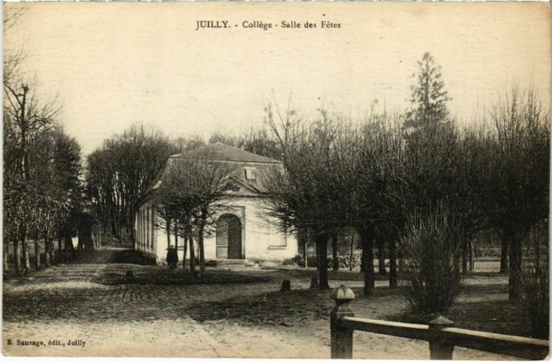 Carte postale ancienne Juilly - College - Salle des Fetes  à Juilly