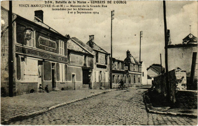 Carte postale ancienne Vincy-Manoeuvre - Maisons de la Grande Rue - 1914  à Vincy-Manoeuvre