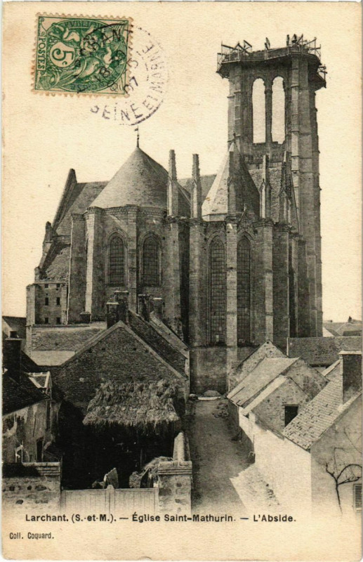 Carte postale ancienne Larchant - Eglise Saint-Mathurin - L'Abside  à Larchant