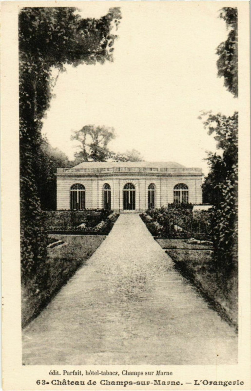 Carte postale ancienne Château de Champs-sur-Marne - L'Orangerie à Champs-sur-Marne