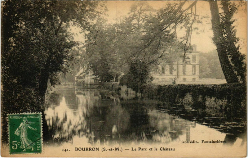 Carte postale ancienne Bourron - Le Parc et le Chateau 