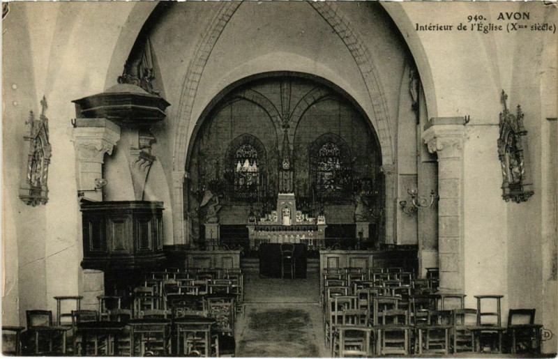 Carte postale ancienne Avon - Interieur de l'Eglise  à Avon