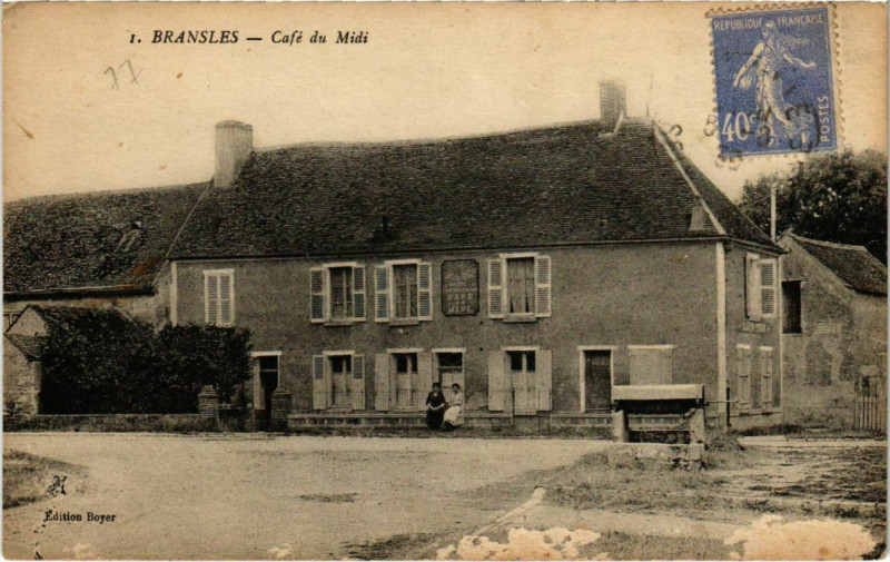 Carte postale ancienne Bransles - Cafe du Midi  à Bransles