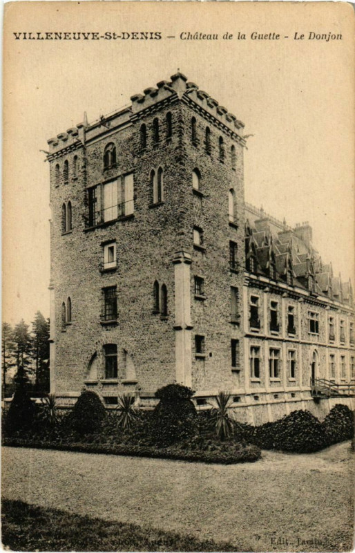 Carte postale ancienne Villeneuve-Saint-Denis - Chateau de la Guette - Le Donjon  à Villeneuve-Saint-Denis