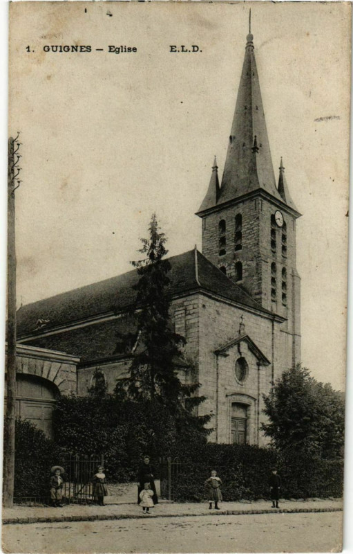 Carte postale ancienne Guignes - Eglise  à Guignes