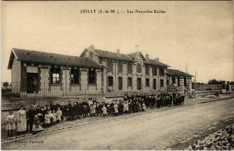 Carte postale ancienne Juilly Les Nouvelles Ecoles à Juilly