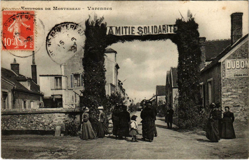 Carte postale ancienne Env. De Montereau Varennes