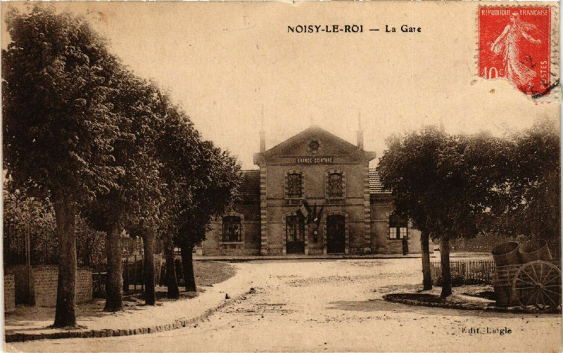 Carte postale ancienne Noisy le Roi - La Gare