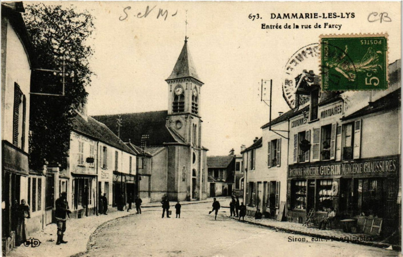 Carte postale ancienne Dammarie-les-Lys - Entrée de la rue de Farcy à Dammarie-les-Lys
