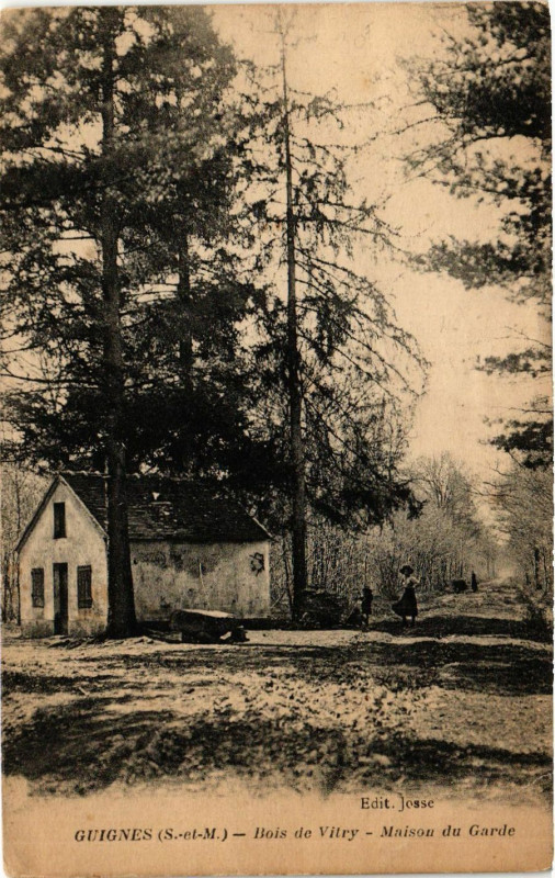 Carte postale ancienne Guignes - Bois de Vitry - Maison du Garde à Guignes