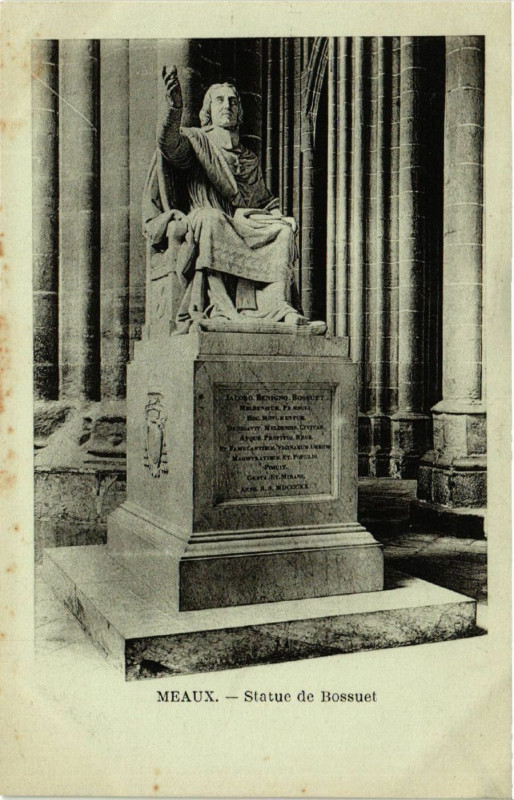 Carte postale ancienne Meaux - Statue de Bossuet à Meaux