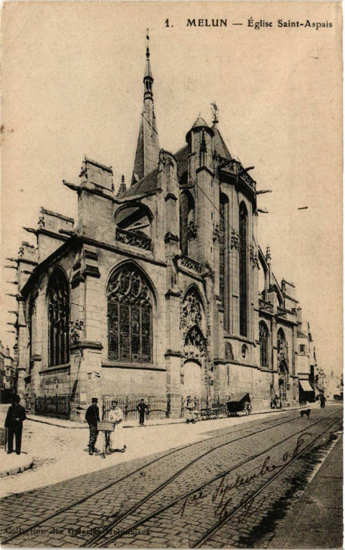 Carte postale ancienne Melun - Eglise St-Aspais à Melun
