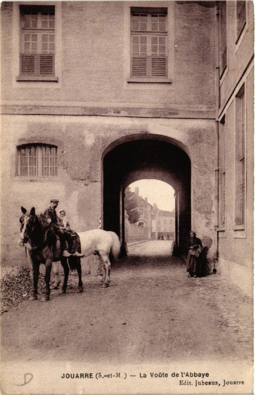 Carte postale ancienne Jouarre - La Voute de l'Abbaye à Jouarre