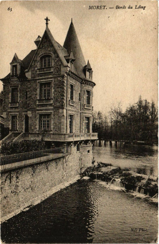 Carte postale ancienne Moret - Bords du Loing