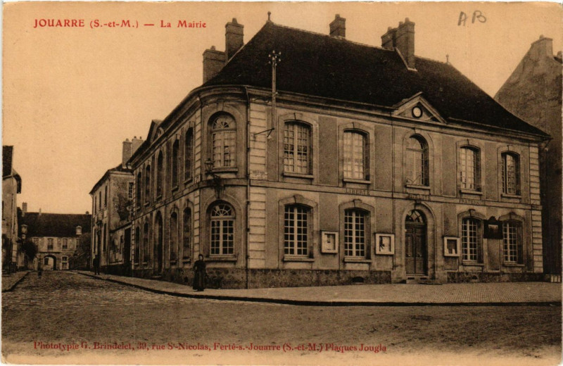 Carte postale ancienne Jouarre - La Mairie à Jouarre