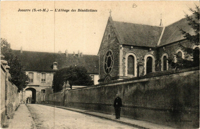 Carte postale ancienne Jouarre - L'Abbaye des Benedictines à Jouarre
