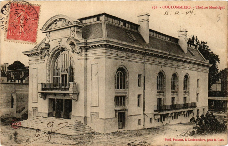 Carte postale ancienne Coulommiers - Theatre Municipal à Coulommiers