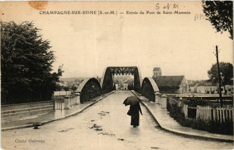Carte postale ancienne Champagne-sur-Seine - Entrée du Pont de St-Mammes à Champagne-sur-Seine