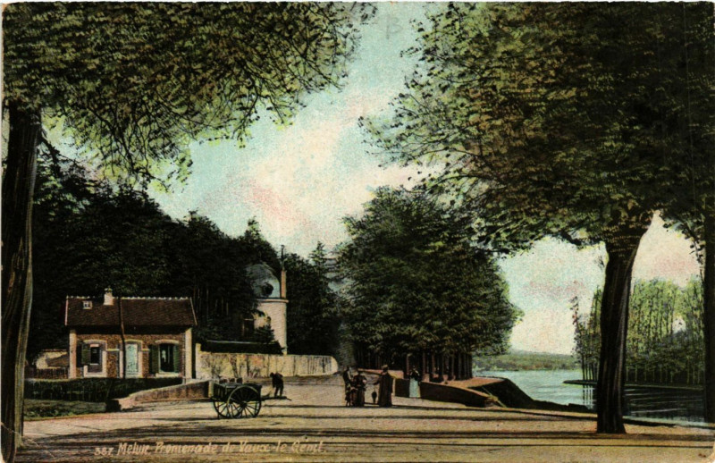 Carte postale ancienne Melun - Promenade de Vaux le Genet à Melun