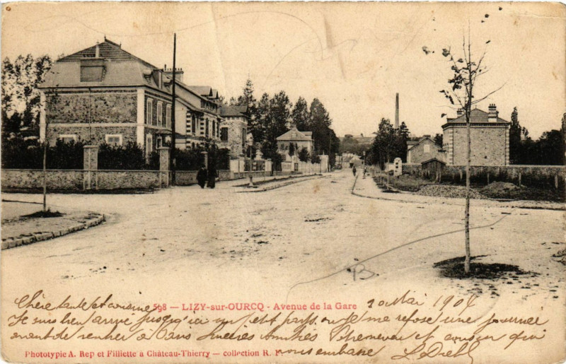 Carte postale ancienne Lizy-sur-Ourcq - Avenue de la Gare à Lizy-sur-Ourcq