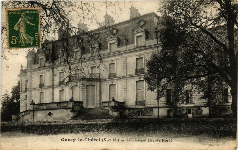 Carte postale ancienne Gurcy-le-Chatel - Le Chateau (facade Nord) à Gurcy-le-Châtel