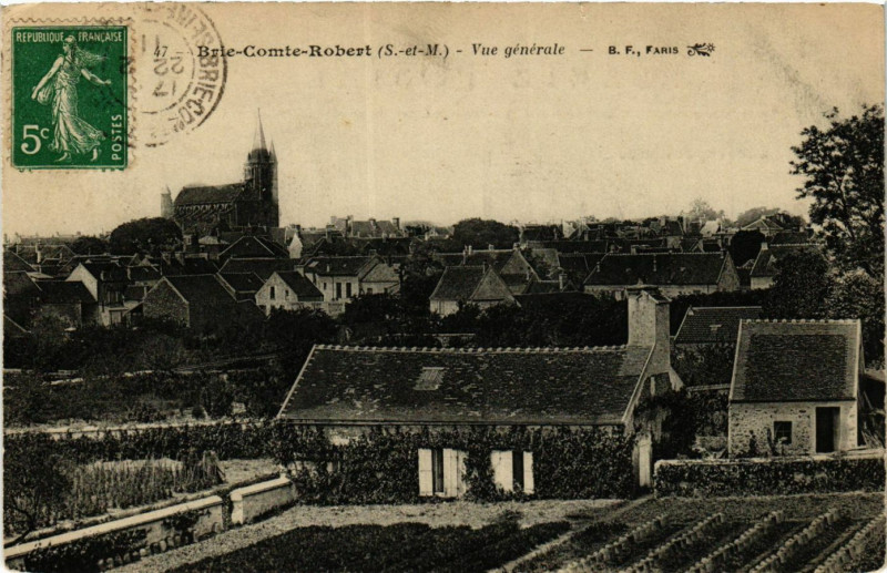 Carte postale ancienne Brie-Comte-Robert (S t-M.) - Vue générale à Brie-Comte-Robert