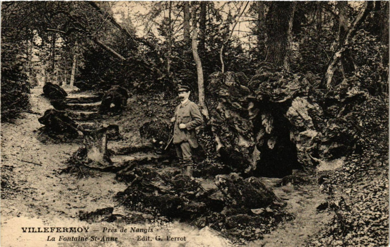 Carte postale ancienne Villefermoy - Pres de Nangis - La Fontaine St-Anne à Nangis