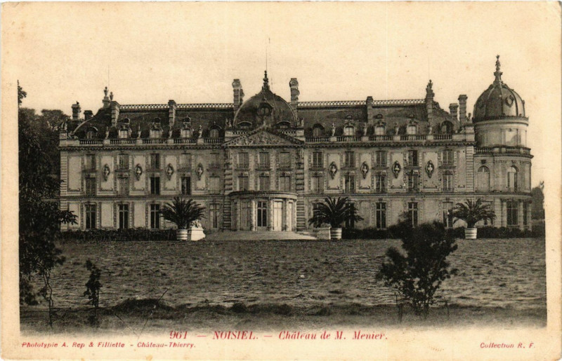 Carte postale ancienne Château de M. Menier à Noisiel
