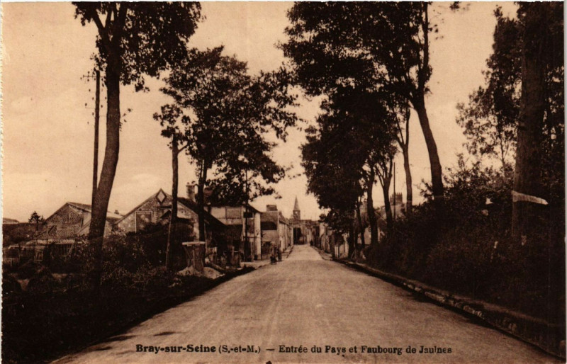 Carte postale ancienne Bray-sur-Seine - Entrée du Pays et Faubourg de Jeuines à Bray-sur-Seine