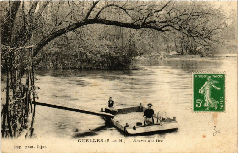 Carte postale ancienne Chelles - Entrée des Iles à Chelles