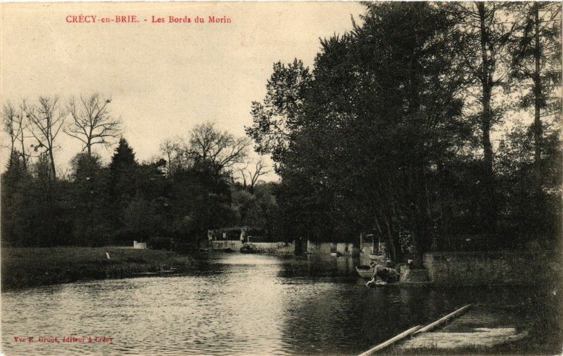 Carte postale ancienne Crecy-en-Brie - Les Bords du Morin