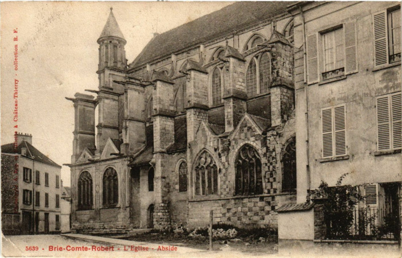 Carte postale ancienne Brie-Comte-Robert - L'Eglise - Abside à Brie-Comte-Robert