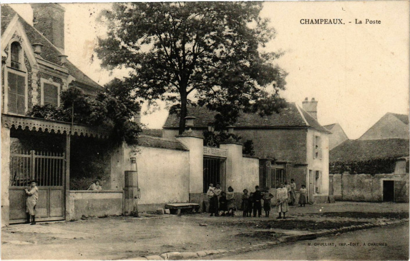 Carte postale ancienne Champeaux - La Poste à Champeaux