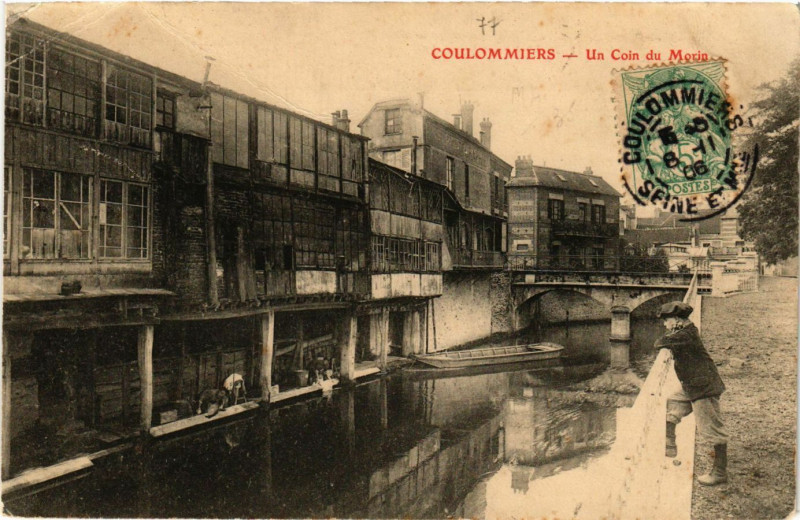 Carte postale ancienne Coulommiers - Un Coin du Morin à Coulommiers